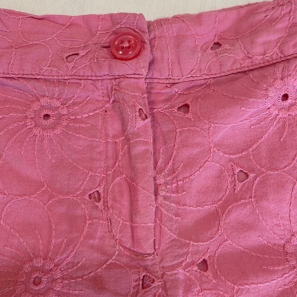JANIE AND JACK • girls size 10 • pink eyelet shorts - Picture 2 of 6